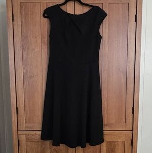 Veljie Black Midi Dress